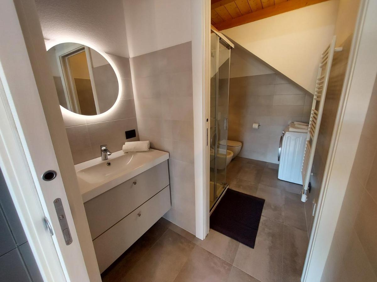 Our Happy Place - Casa Vacanze Per Il Viaggiatore Slow Mandello del Lario Exterior photo