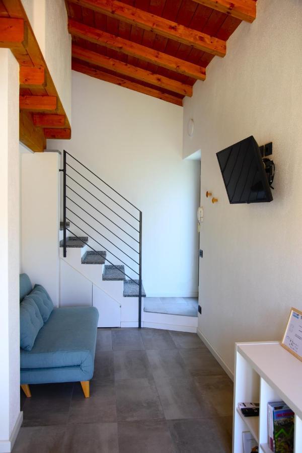 Our Happy Place - Casa Vacanze Per Il Viaggiatore Slow Mandello del Lario Exterior photo